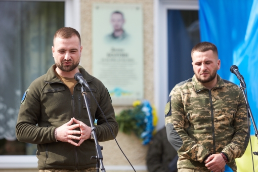 Денис Болтян був професійним військовим, сержант 109 батальйону 10-ї ОГШБ