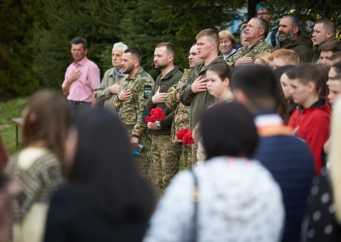 Денис Болтян був професійним військовим, сержант 109 батальйону 10-ї ОГШБ