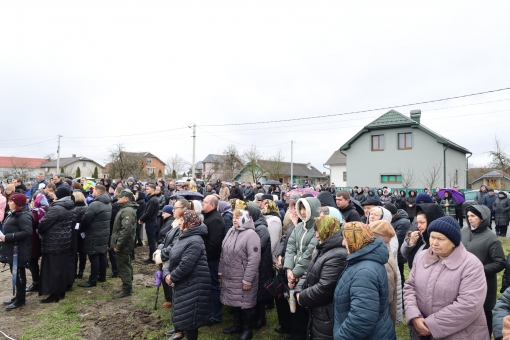 Віддаємо одвічну шану воїнам, що стали на захист правди, добра і свободи України!