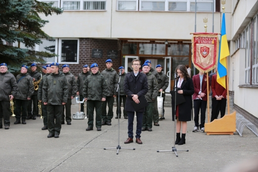 На фасаді ліцею ім. Миколи Сабата відкрили пам‘ятну дошку лейтенанту Василю Стефанишину