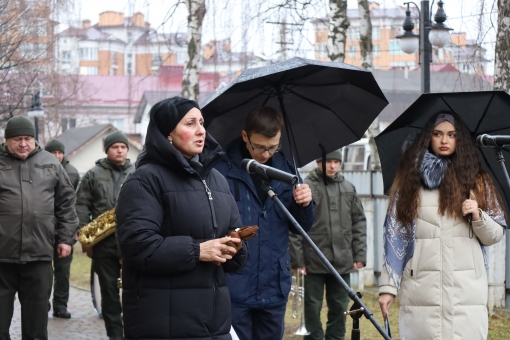 03 січня, відбулося відкриття анотаційної дошки Віталію Дзібію.