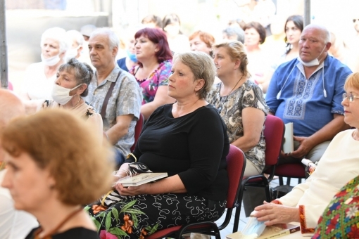 ПРЕЗЕНТАЦІЯ ГЕРОЇЧНОЇ ЗБІРКИ "ІВАНО-ФРАНКІВСЬК - МІСТО ГЕРОЇВ"