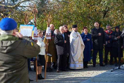 Відкрили анотаційну дошку полеглому Герою з Колодіївки Василю Лялику.