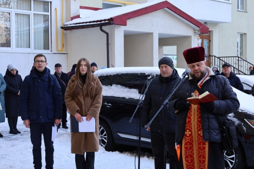 На фасаді будинку вул. Івана Миколайчука, 10А відкрили анотаційну пам'ятну дошку Героєві - Василю Матвіїву