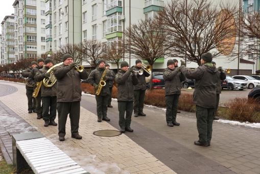 НІКОЛИ НЕ ЗАБУДЕМО!