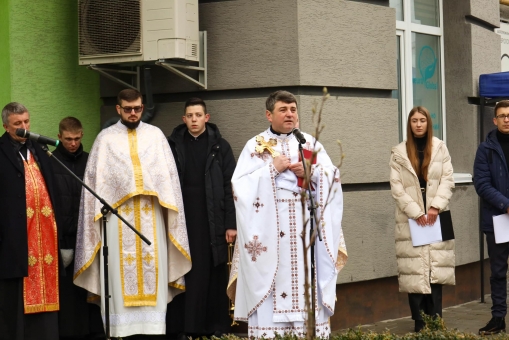 НІКОЛИ НЕ ЗАБУДЕМО!