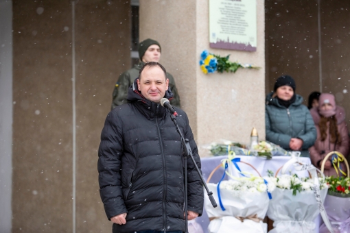 У селі Радча, на фасаді школи, відкрили дві пам'ятні дошки захисникам України - Івану Шептуру та Ярославу Вацебі